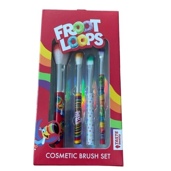 Taste Beauty Fruit Loops Cosmetic Brush Set - Picture 2 of 4
